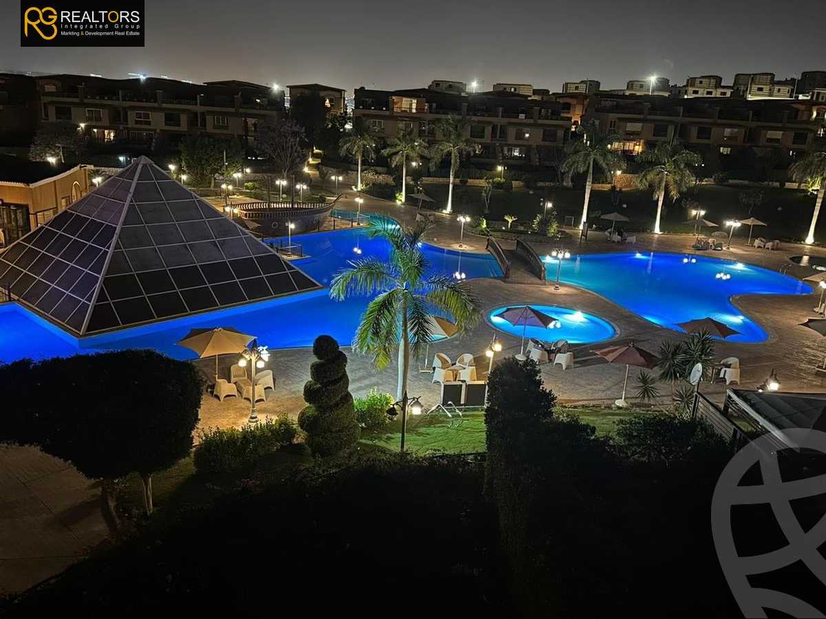 https://aqarmap.com.eg/en/listing/4301570-for-sale-cairo-el-sheikh-zayed-city-compounds-in-sheikh-zayed-pyramids-walk