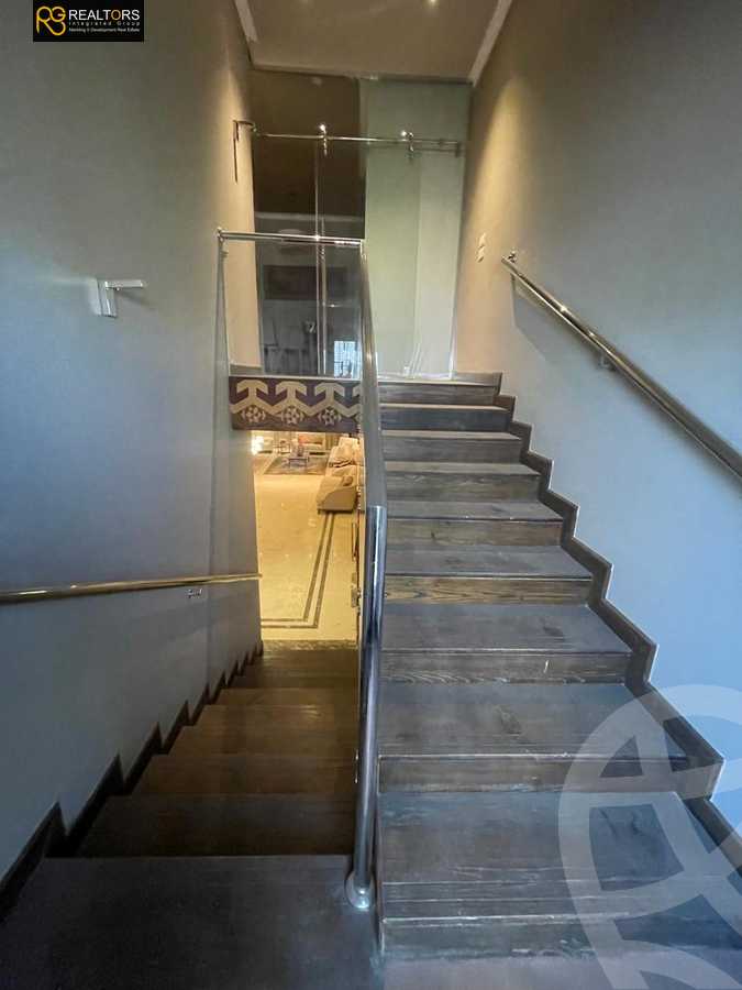 https://aqarmap.com.eg/ar/listing/4318130-for-sale-cairo-el-sheikh-zayed-city-compounds-in-sheikh-zayed-beverly-hills