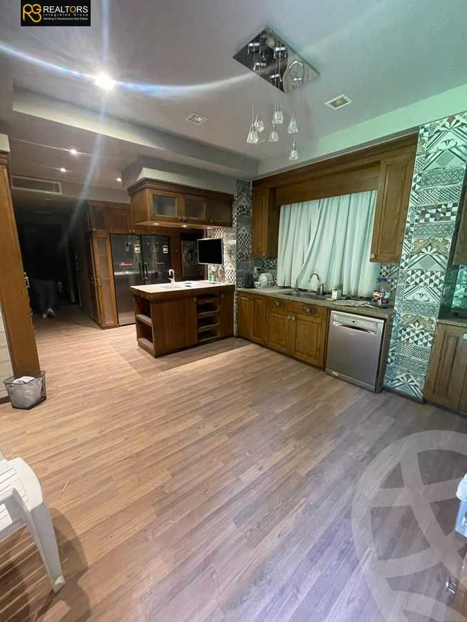 https://aqarmap.com.eg/ar/listing/4318130-for-sale-cairo-el-sheikh-zayed-city-compounds-in-sheikh-zayed-beverly-hills