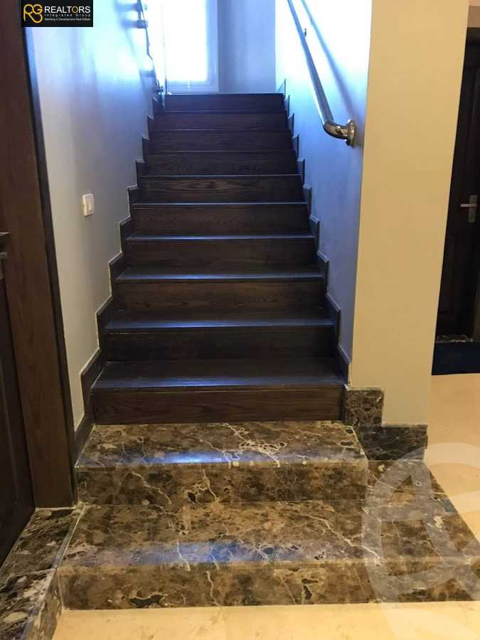 https://aqarmap.com.eg/ar/listing/4318130-for-sale-cairo-el-sheikh-zayed-city-compounds-in-sheikh-zayed-beverly-hills