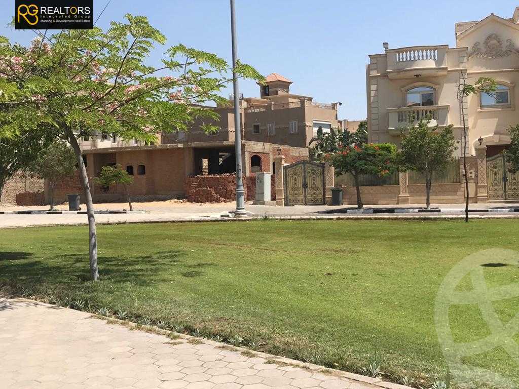 https://aqarmap.com.eg/ar/listing/4318248-for-sale-cairo-el-sheikh-zayed-city-compounds-in-sheikh-zayed-beverly-hills