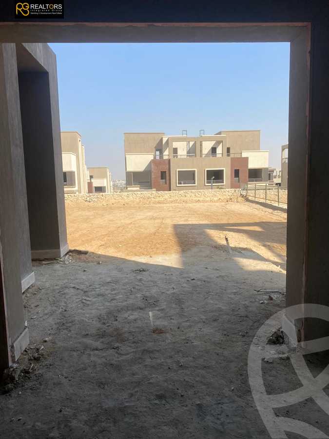 https://aqarmap.com.eg/en/listing/4318300-for-sale-goldcliff-new-giza