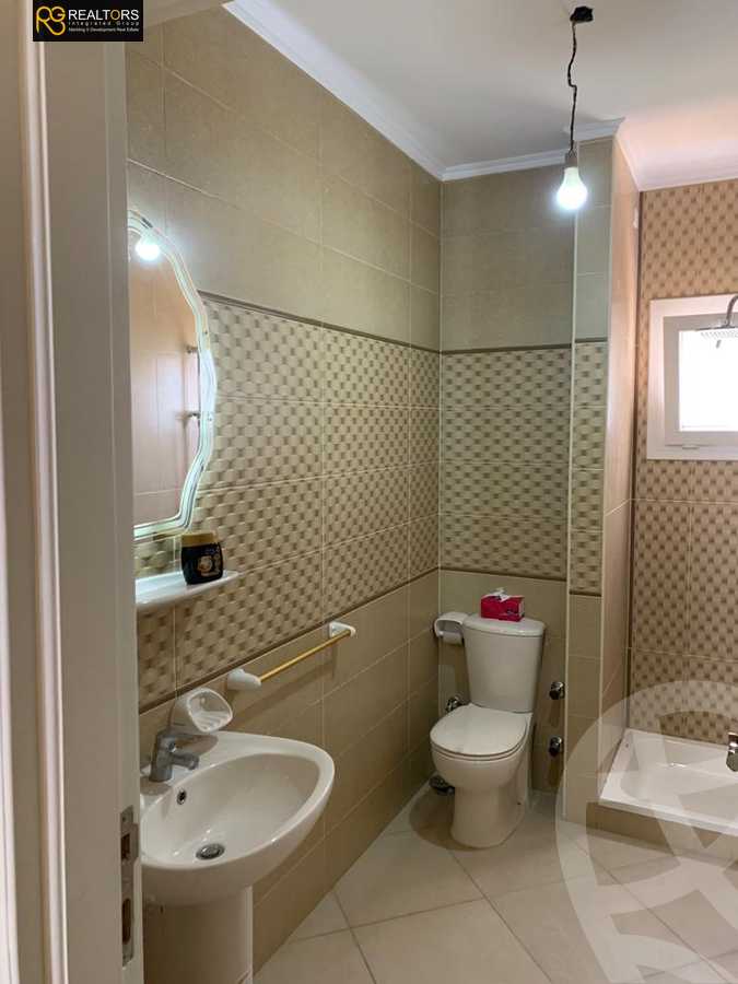 https://aqarmap.com.eg/ar/listing/4318322-for-sale-cairo-el-sheikh-zayed-city-compounds-in-sheikh-zayed-royal-city