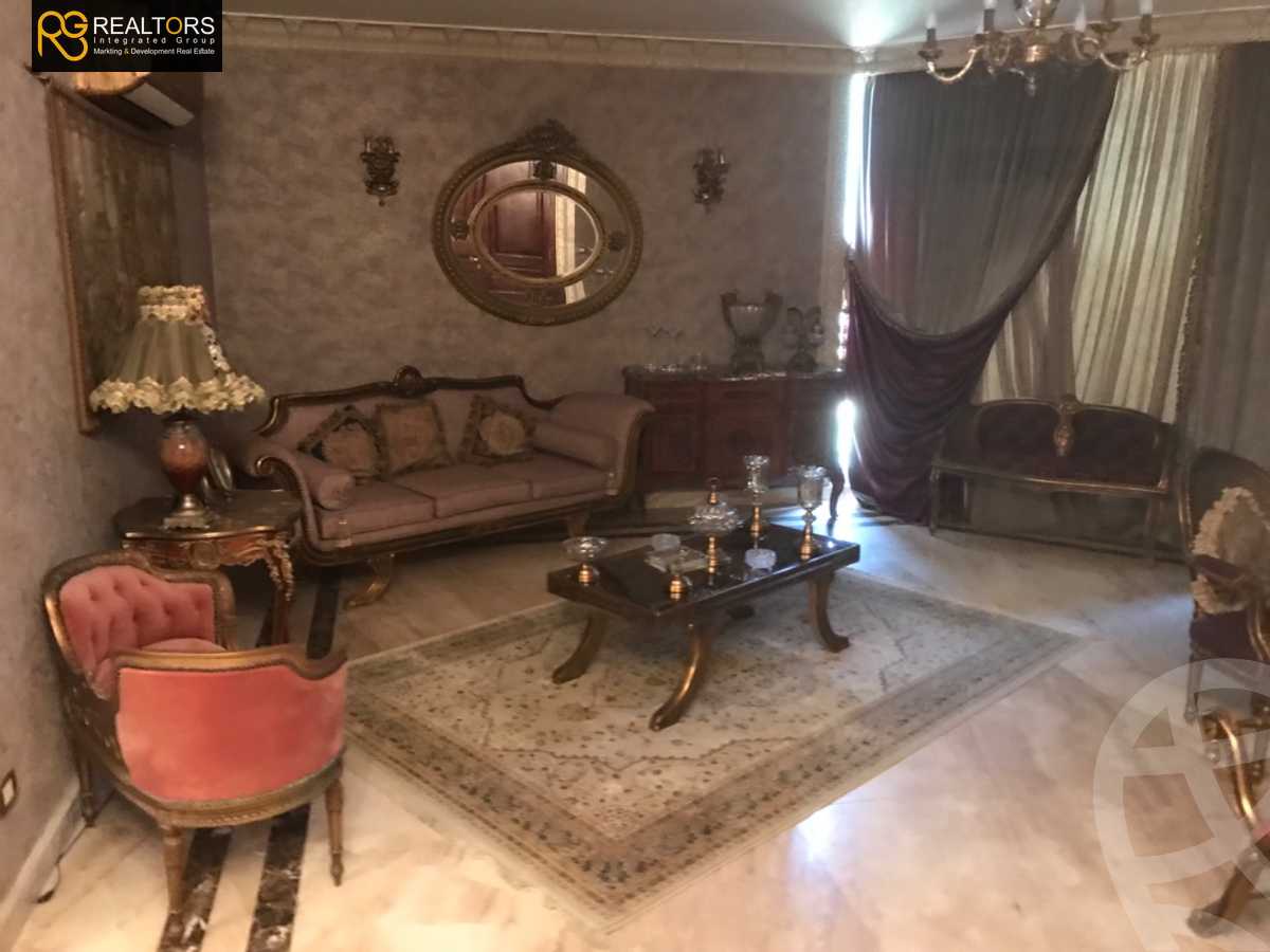https://aqarmap.com.eg/ar/listing/4318418-for-sale-cairo-el-sheikh-zayed-city-compounds-in-sheikh-zayed-royal-city