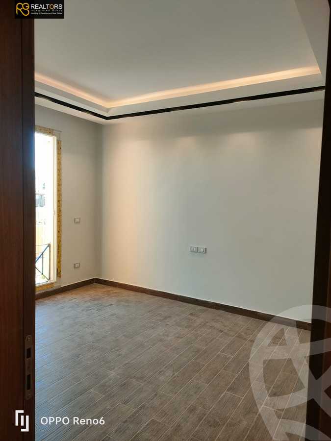 https://aqarmap.com.eg/en/listing/4318428-for-rent-cairo-el-sheikh-zayed-city-compounds-in-sheikh-zayed-royal-meadows