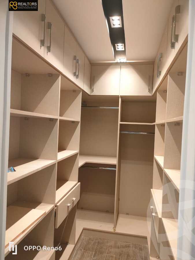 https://aqarmap.com.eg/en/listing/4318428-for-rent-cairo-el-sheikh-zayed-city-compounds-in-sheikh-zayed-royal-meadows