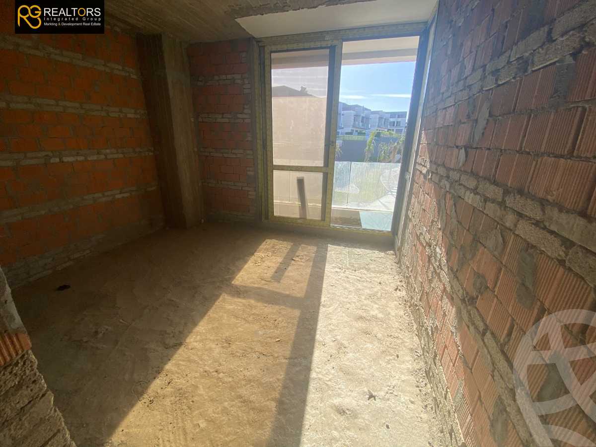 https://aqarmap.com.eg/en/listing/4318453-for-sale-cairo-el-sheikh-zayed-city-compounds-in-sheikh-zayed-el-patio-zahraa