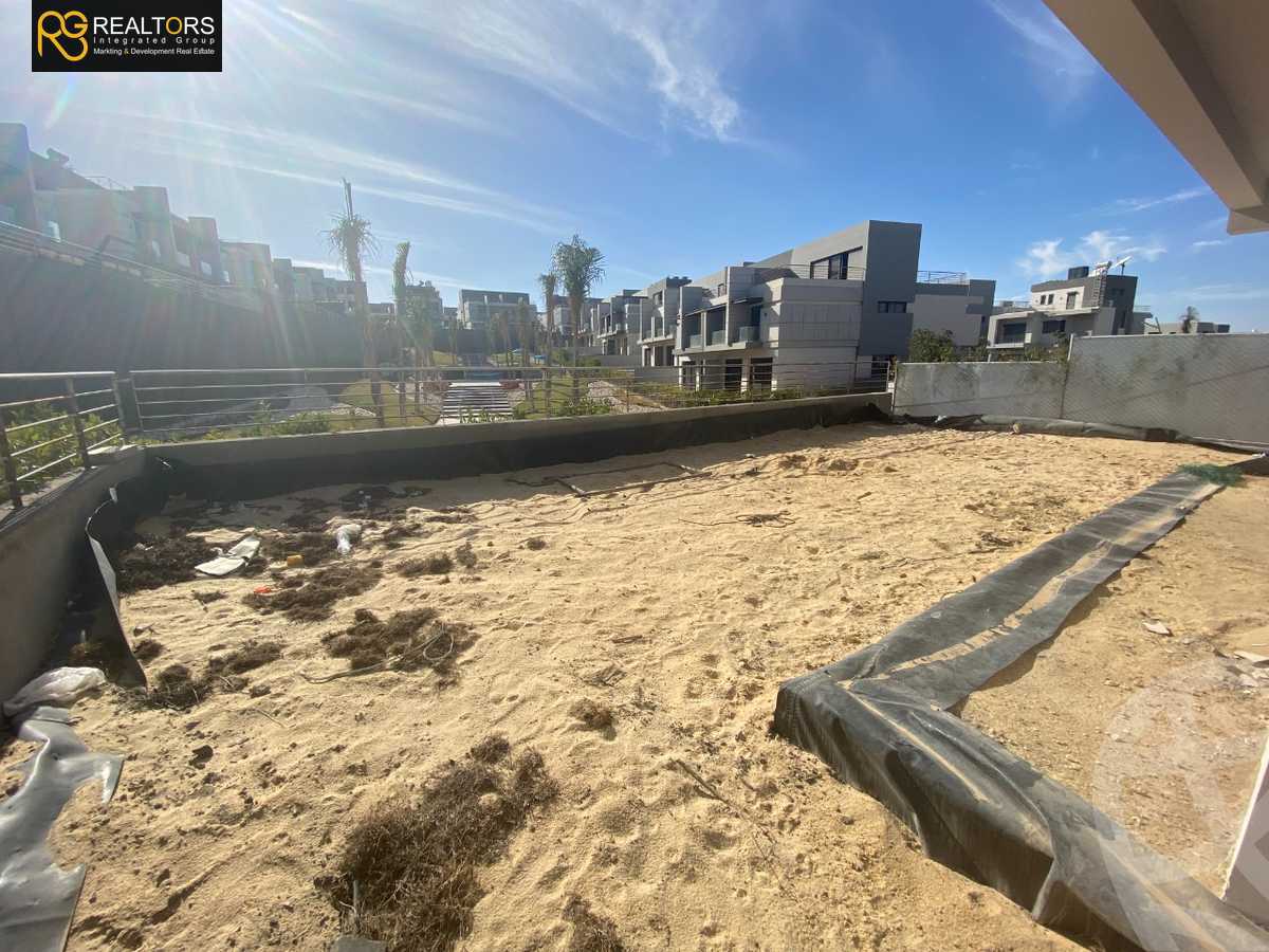 https://aqarmap.com.eg/en/listing/4318453-for-sale-cairo-el-sheikh-zayed-city-compounds-in-sheikh-zayed-el-patio-zahraa