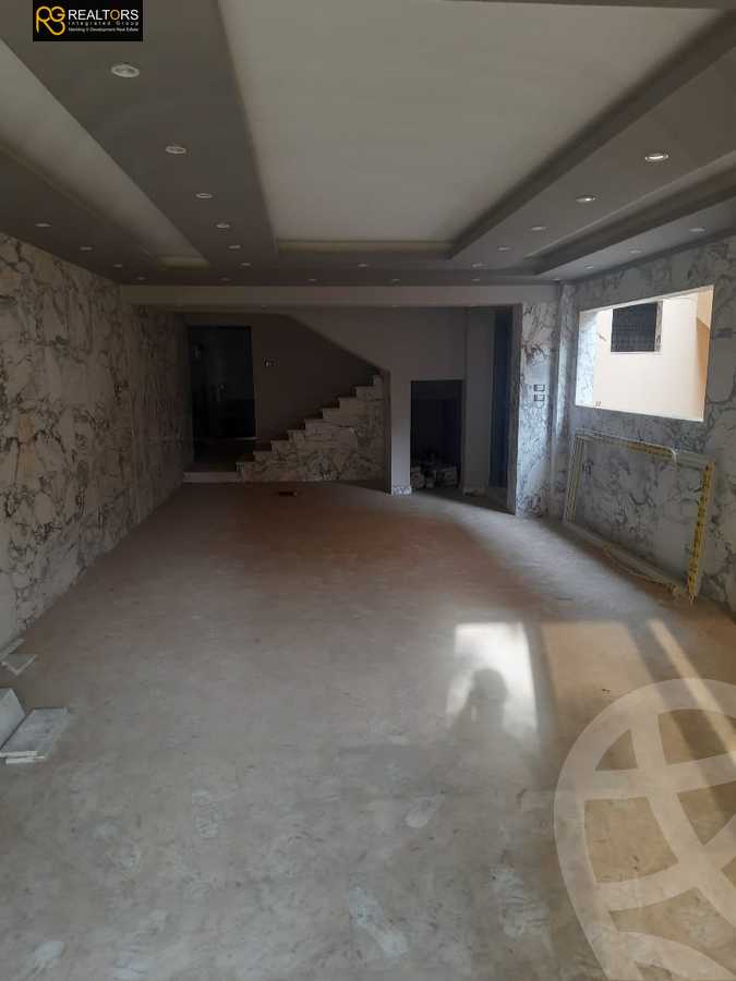 https://aqarmap.com.eg/en/listing/4319512-for-sale-cairo-el-sheikh-zayed-city-compounds-in-sheikh-zayed-pyramids-walk