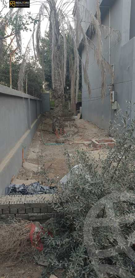https://aqarmap.com.eg/en/listing/4319585-for-sale-cairo-6th-of-october-featured-neighborhood-el-motamayez-neighborhood-al-moshir-ahmed-ismail-al-akid-ibrahim-abdo-st