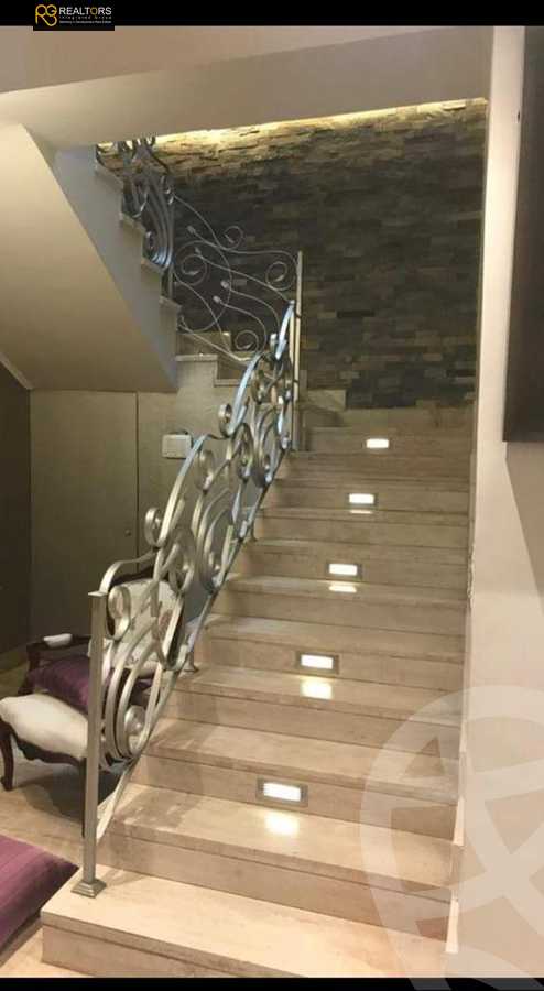 https://aqarmap.com.eg/ar/listing/4319934-for-rent-cairo-6th-of-october-compound-rihana