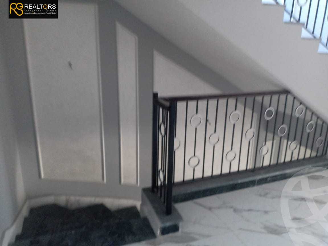 https://aqarmap.com.eg/ar/listing/4320108-for-sale-cairo-6th-of-october-compound-palm-hills-october