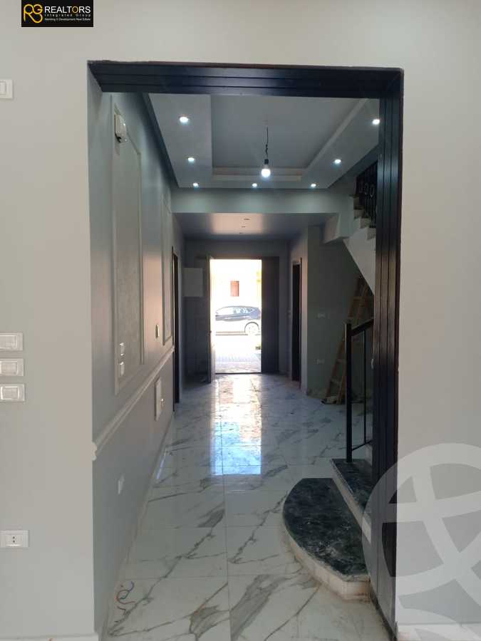 https://aqarmap.com.eg/ar/listing/4320108-for-sale-cairo-6th-of-october-compound-palm-hills-october