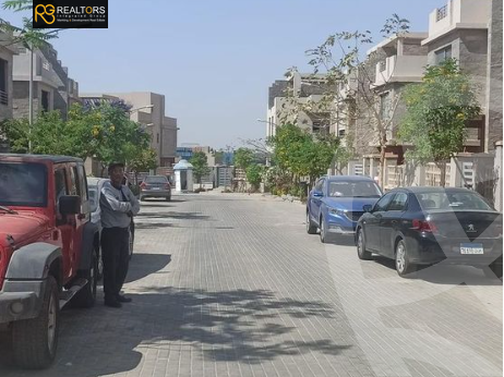 https://aqarmap.com.eg/ar/listing/4320556-for-sale-cairo-6th-of-october-compound-reem-residence