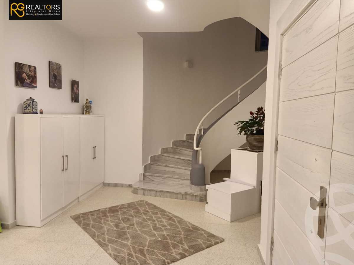 https://aqarmap.com.eg/en/listing/4322993-for-sale-cairo-alex-cairo-desert-road-evergreen-compound-pyramids