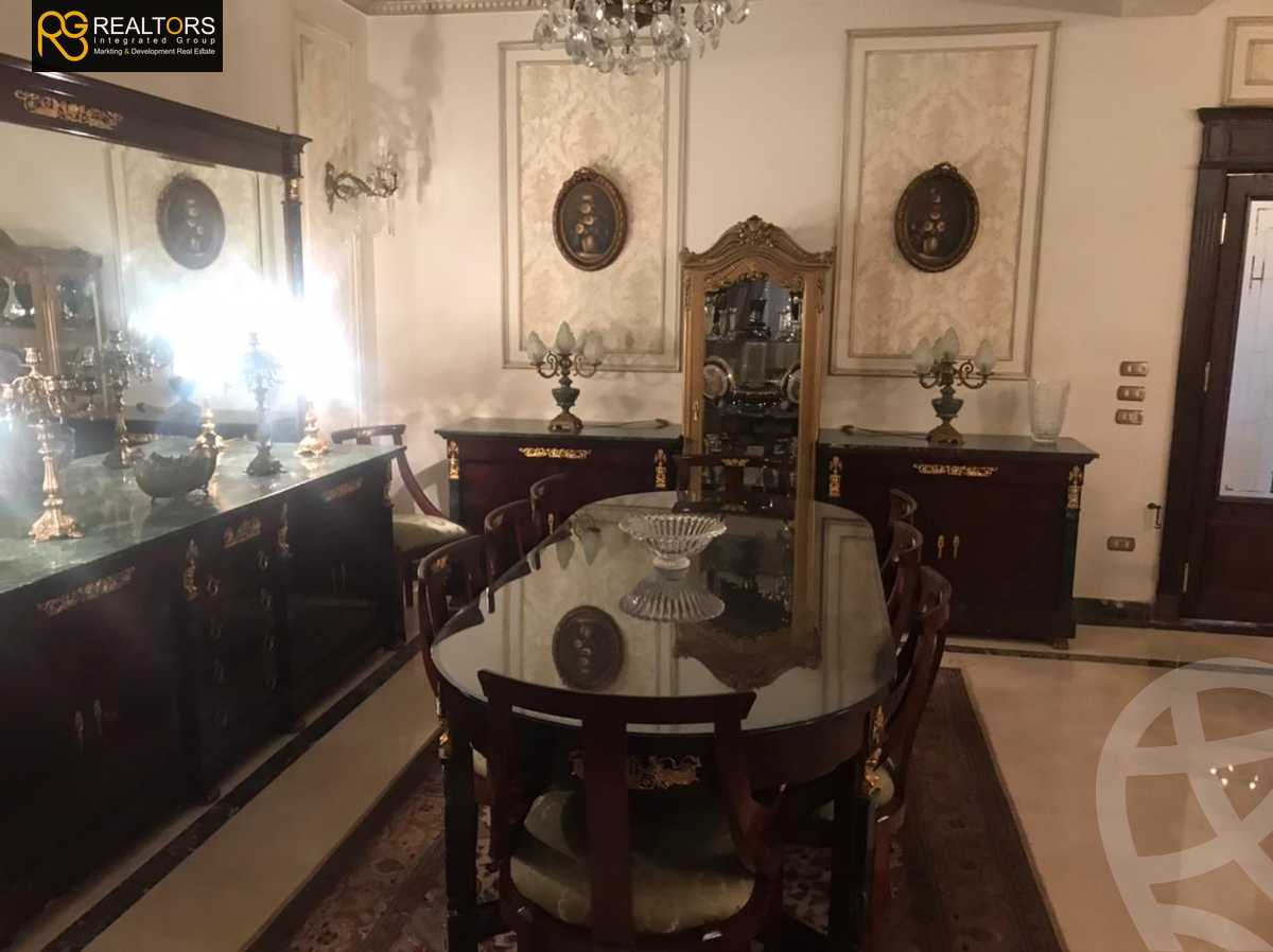 https://aqarmap.com.eg/en/listing/4326234-for-sale-cairo-el-sheikh-zayed-city-compounds-in-sheikh-zayed-royal-meadows