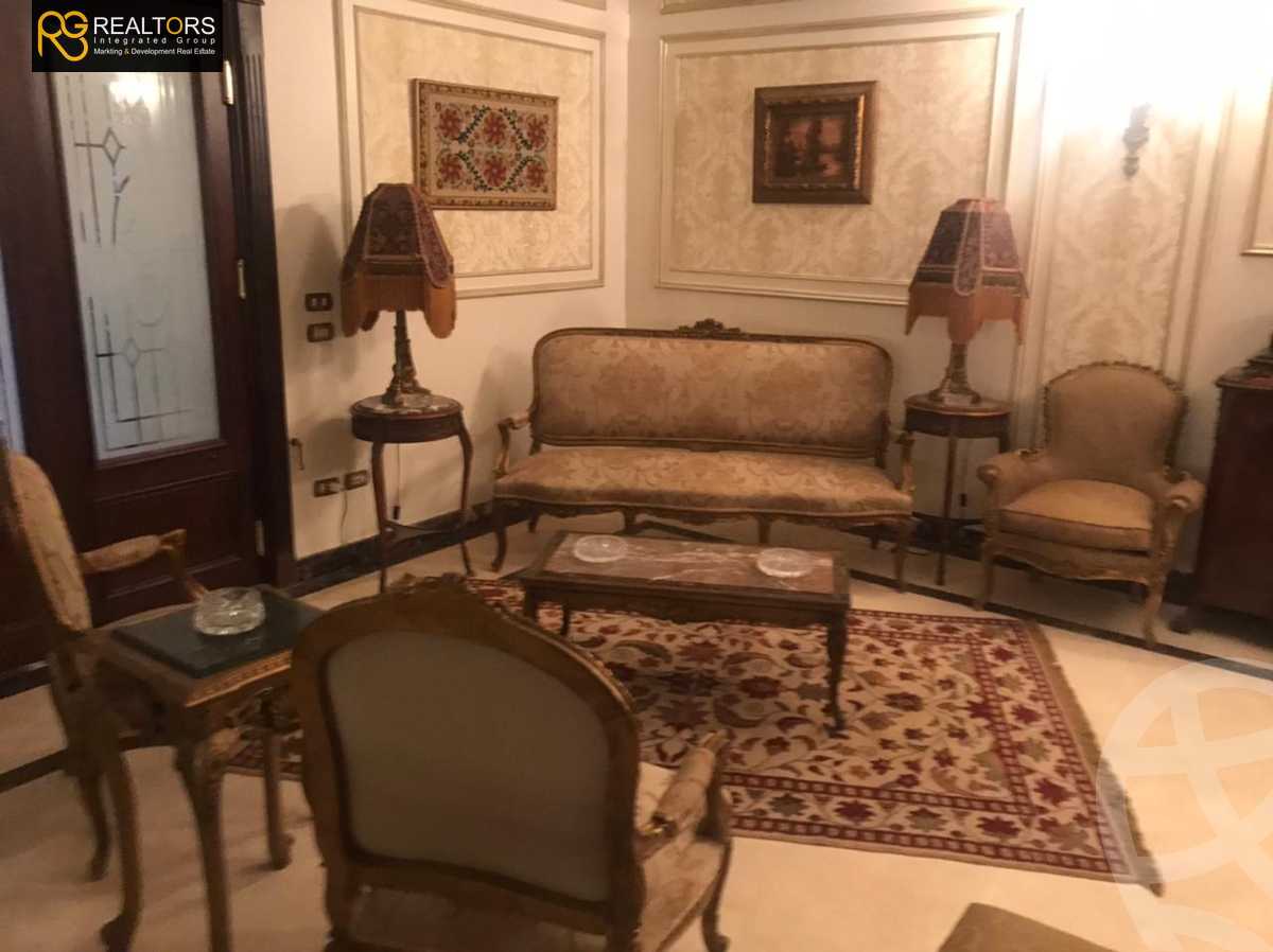 https://aqarmap.com.eg/en/listing/4326234-for-sale-cairo-el-sheikh-zayed-city-compounds-in-sheikh-zayed-royal-meadows