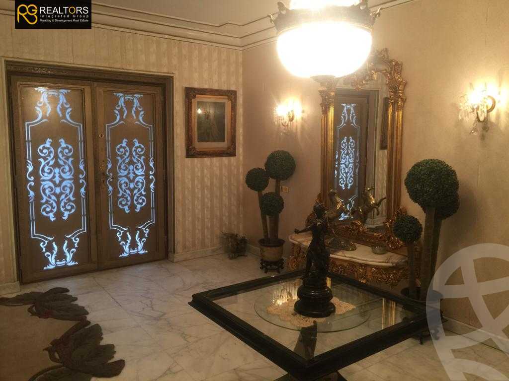 https://aqarmap.com.eg/ar/listing/4326354-for-sale-cairo-el-sheikh-zayed-city-compounds-in-sheikh-zayed-royal-city