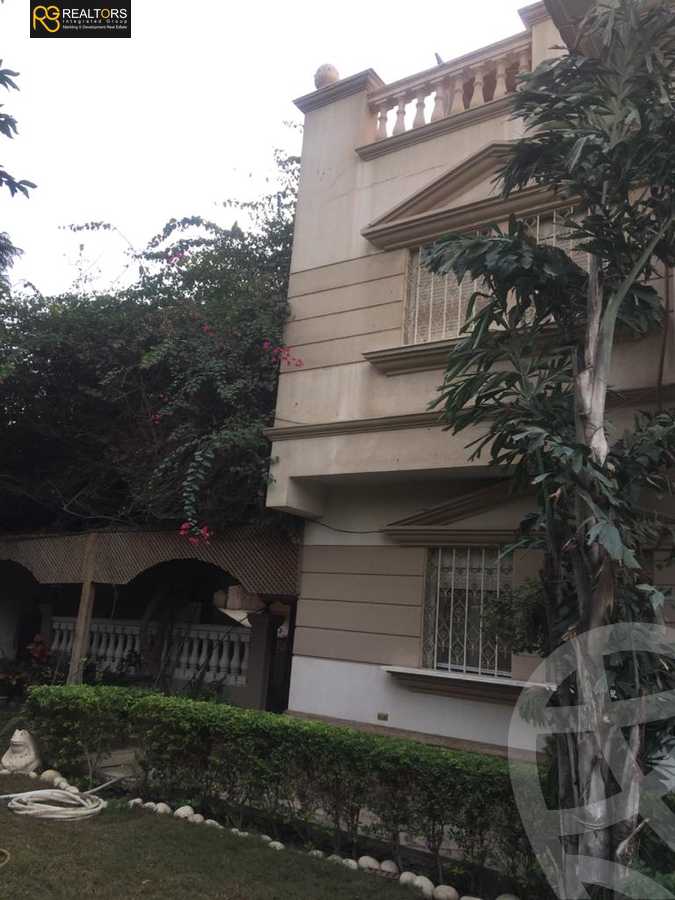 https://aqarmap.com.eg/ar/listing/4326354-for-sale-cairo-el-sheikh-zayed-city-compounds-in-sheikh-zayed-royal-city