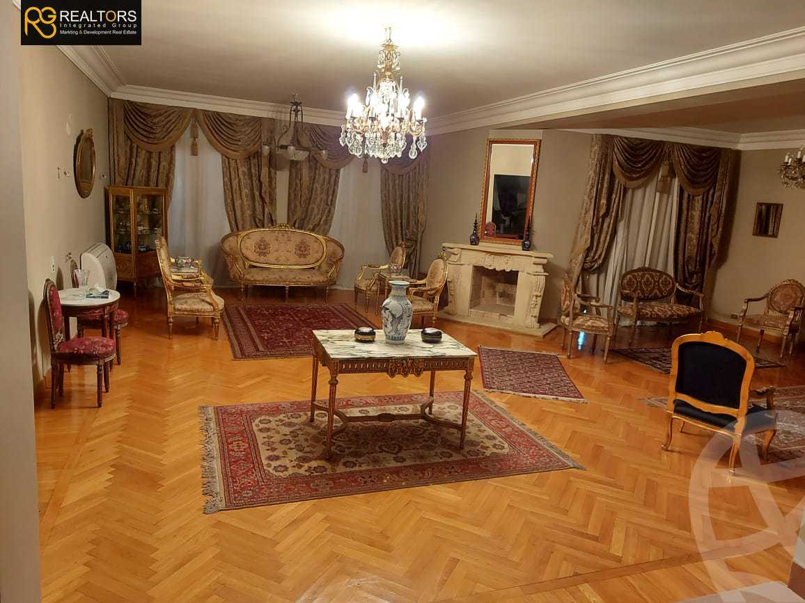 https://aqarmap.com.eg/en/listing/4337123-for-sale-cairo-6th-of-october-compound-royal-hills