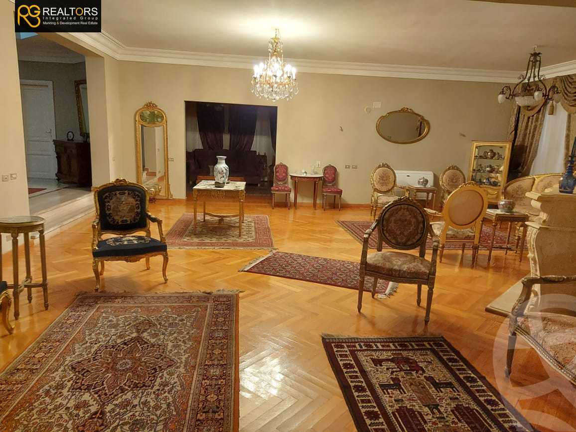 https://aqarmap.com.eg/en/listing/4337123-for-sale-cairo-6th-of-october-compound-royal-hills