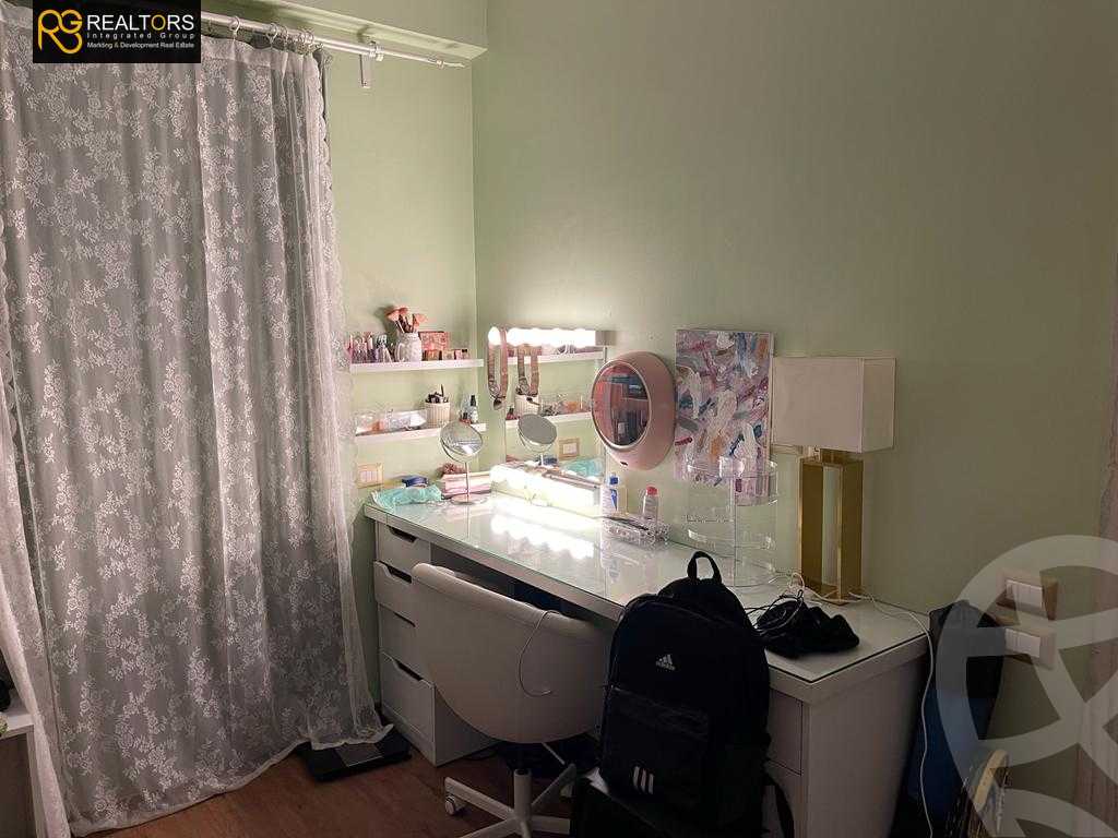 https://aqarmap.com.eg/en/listing/4337268-for-sale-cairo-el-sheikh-zayed-city-compounds-in-sheikh-zayed-el-karma-4