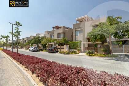 https://aqarmap.com.eg/ar/listing/4341916-for-sale-cairo-6th-of-october-compound-woodville