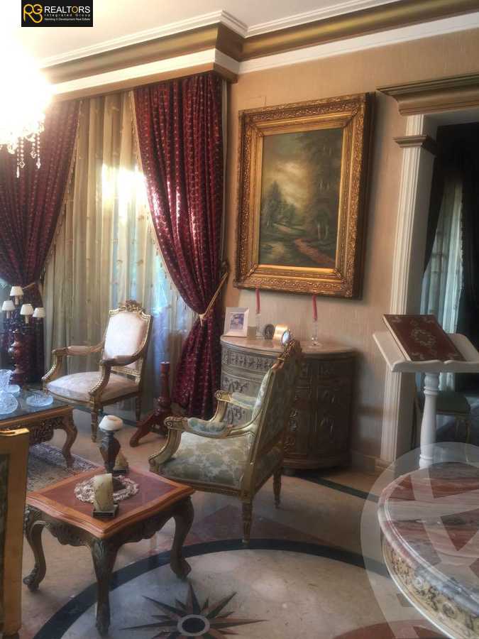 https://aqarmap.com.eg/en/listing/4335459-for-sale-cairo-6th-of-october-compound-royal-hills