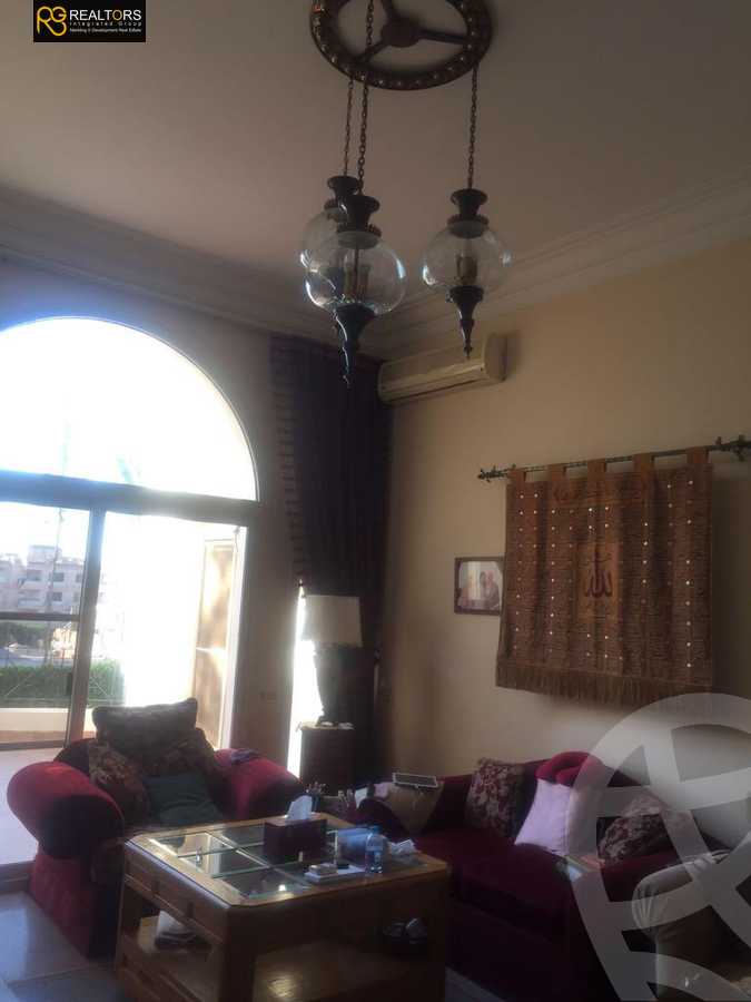 https://aqarmap.com.eg/en/listing/4335459-for-sale-cairo-6th-of-october-compound-royal-hills
