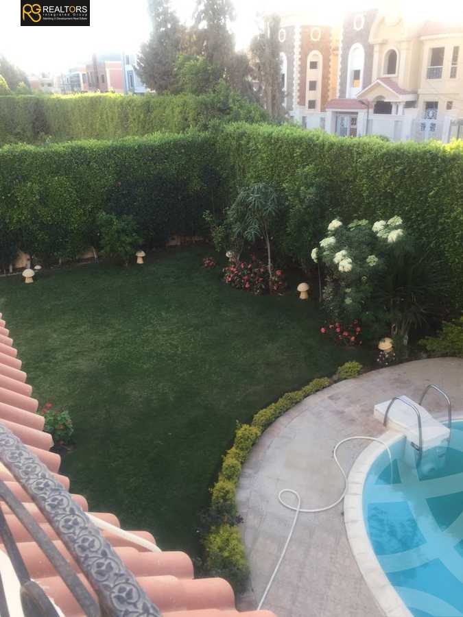 https://aqarmap.com.eg/en/listing/4335459-for-sale-cairo-6th-of-october-compound-royal-hills