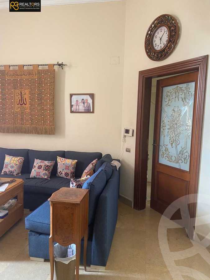 https://aqarmap.com.eg/en/listing/4335459-for-sale-cairo-6th-of-october-compound-royal-hills