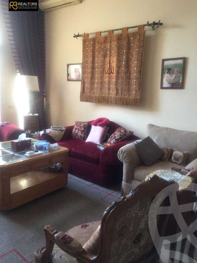https://aqarmap.com.eg/en/listing/4335459-for-sale-cairo-6th-of-october-compound-royal-hills