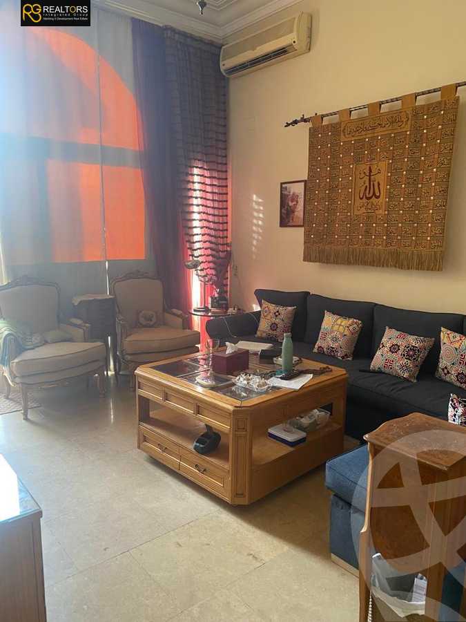 https://aqarmap.com.eg/en/listing/4335459-for-sale-cairo-6th-of-october-compound-royal-hills