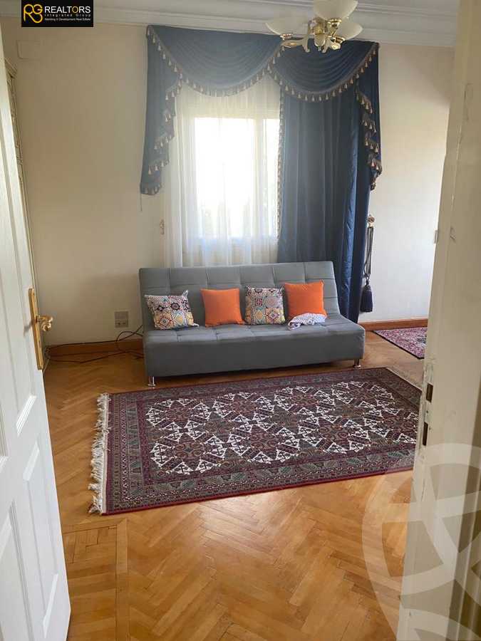 https://aqarmap.com.eg/en/listing/4335459-for-sale-cairo-6th-of-october-compound-royal-hills