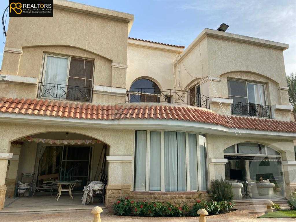 https://aqarmap.com.eg/en/listing/4335459-for-sale-cairo-6th-of-october-compound-royal-hills