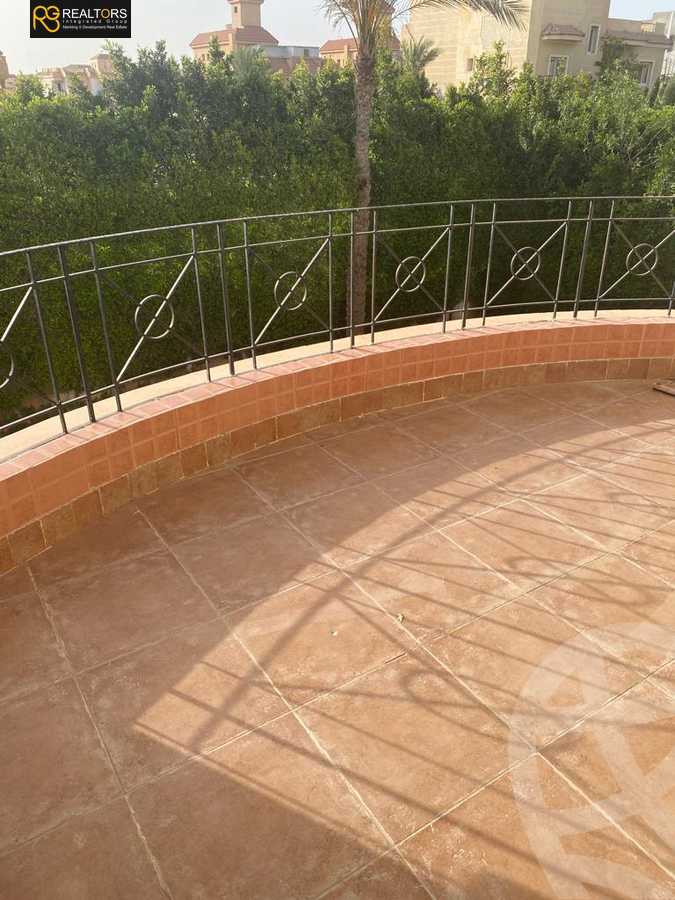 https://aqarmap.com.eg/en/listing/4335459-for-sale-cairo-6th-of-october-compound-royal-hills
