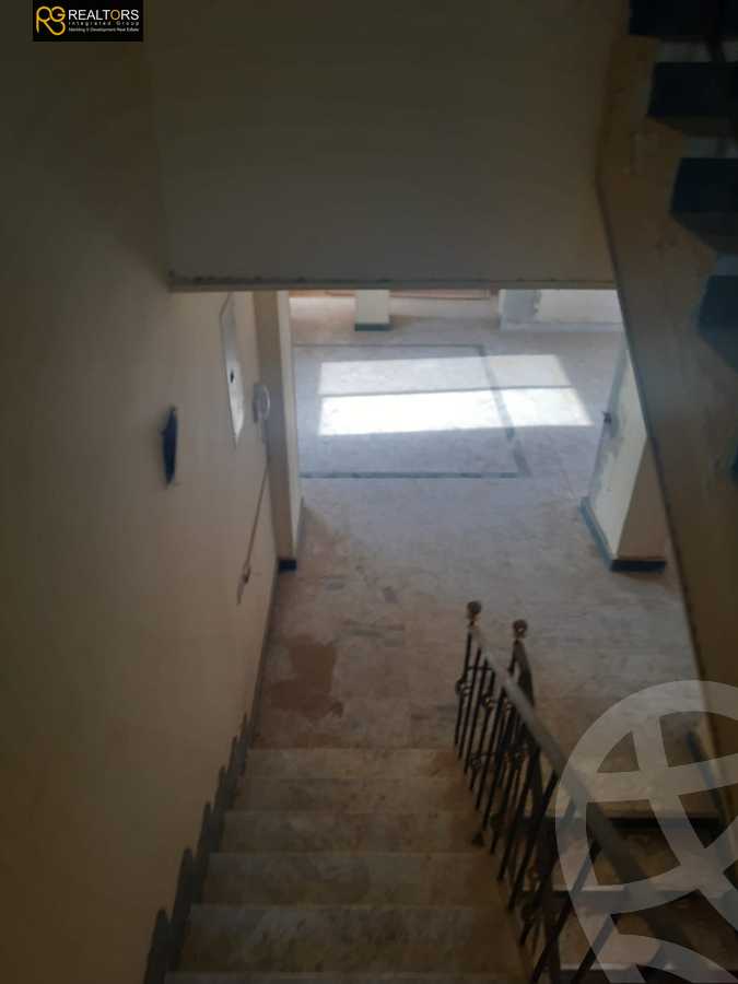 https://aqarmap.com.eg/en/listing/4352145-for-sale-cairo-6th-of-october-compound-mena-garden-city
