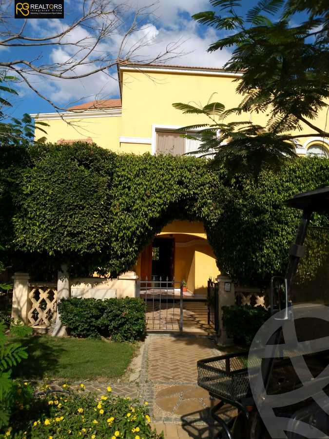 https://aqarmap.com.eg/ar/listing/4352359-for-sale-cairo-el-sheikh-zayed-city-compounds-in-sheikh-zayed-beverly-hills