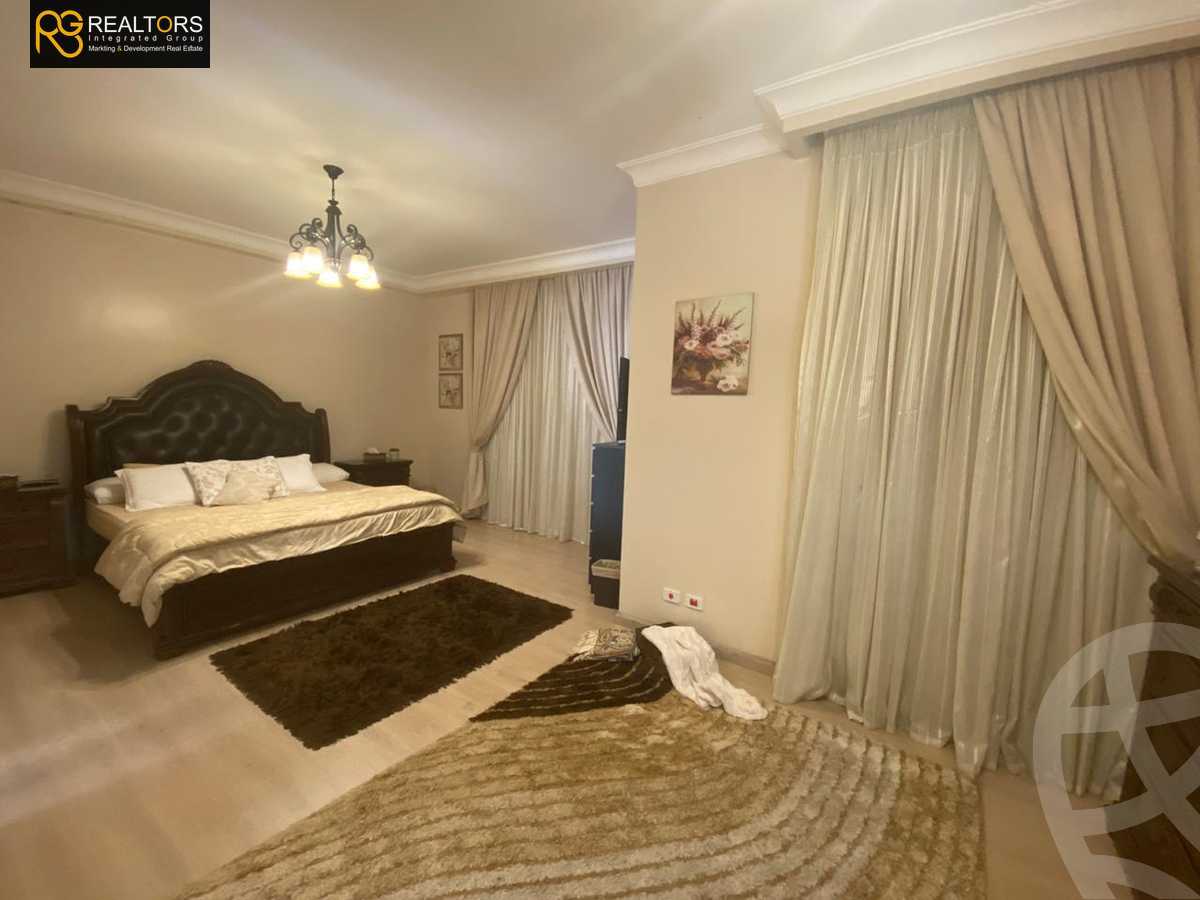 https://aqarmap.com.eg/en/listing/4352409-for-sale-cairo-el-sheikh-zayed-city-compounds-kmbwnd-ljry-swdyk
