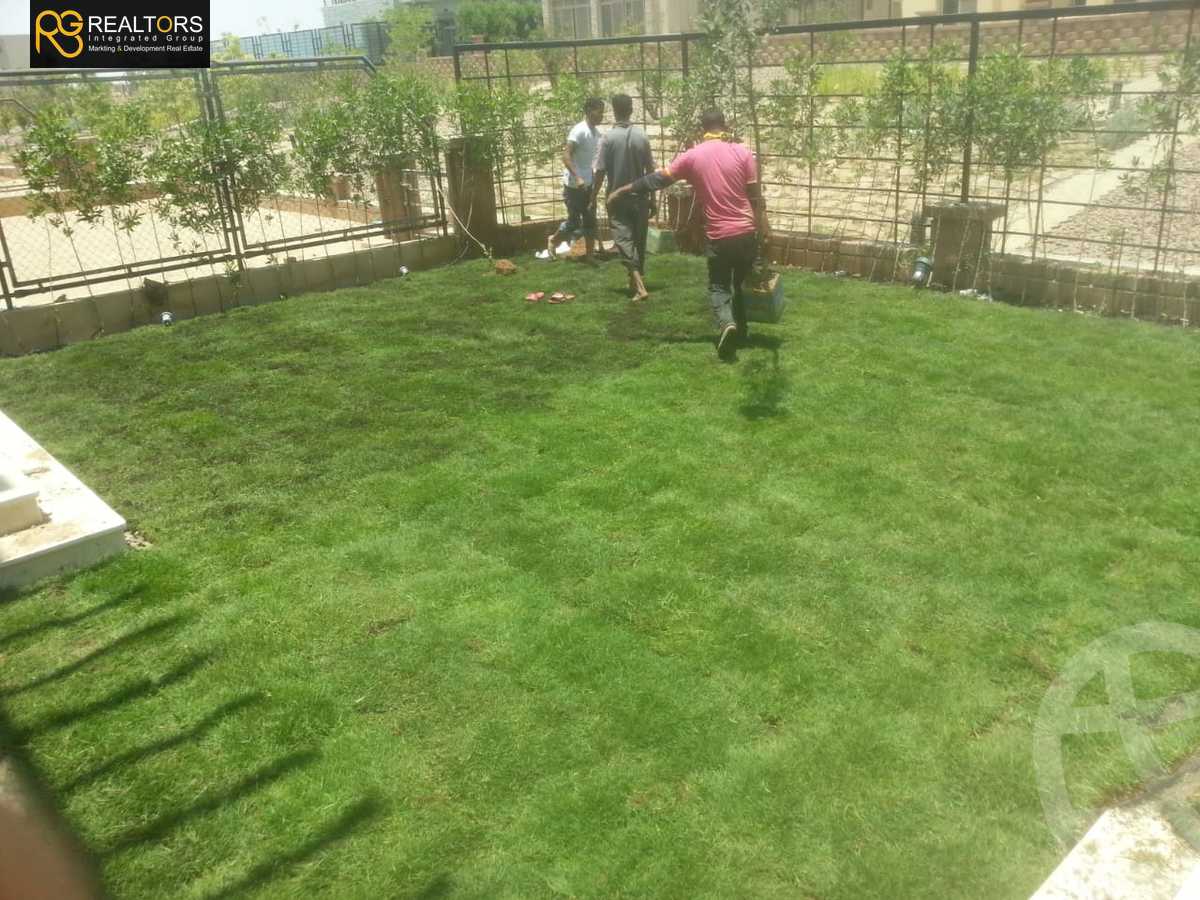 https://aqarmap.com.eg/en/listing/4352409-for-sale-cairo-el-sheikh-zayed-city-compounds-kmbwnd-ljry-swdyk