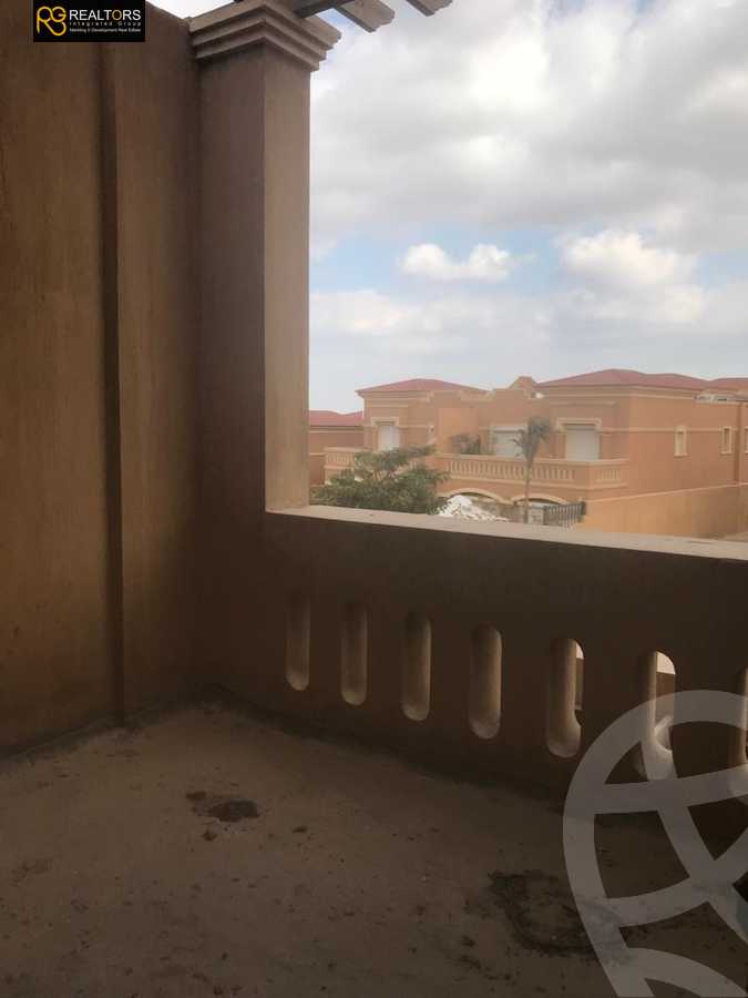https://aqarmap.com.eg/en/listing/4353497-for-sale-cairo-el-sheikh-zayed-city-compounds-in-sheikh-zayed-royal-meadows