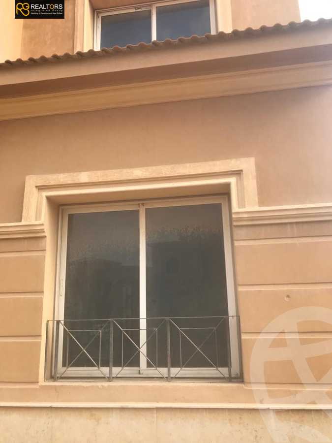 https://aqarmap.com.eg/en/listing/4353497-for-sale-cairo-el-sheikh-zayed-city-compounds-in-sheikh-zayed-royal-meadows