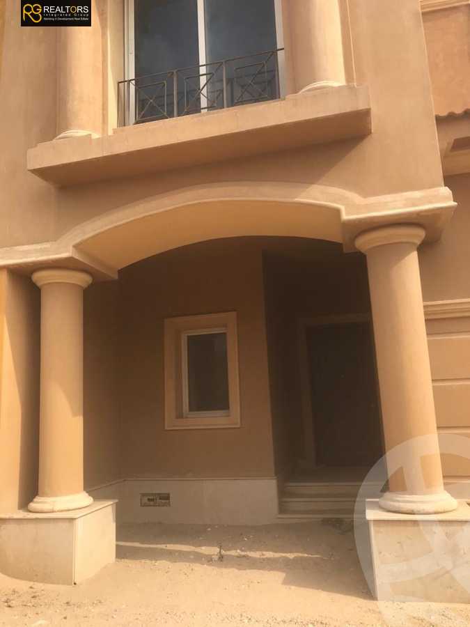 https://aqarmap.com.eg/en/listing/4353497-for-sale-cairo-el-sheikh-zayed-city-compounds-in-sheikh-zayed-royal-meadows