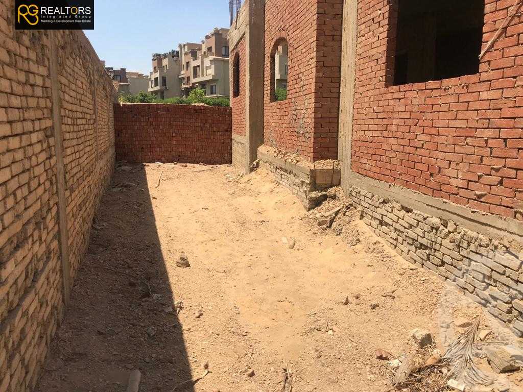 https://aqarmap.com.eg/ar/listing/4353624-for-sale-cairo-el-sheikh-zayed-city-compounds-in-sheikh-zayed-beverly-hills