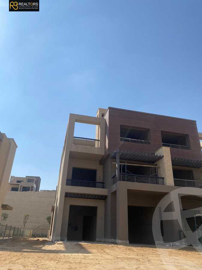 https://aqarmap.com.eg/en/listing/4353663-for-sale-goldcliff-new-giza