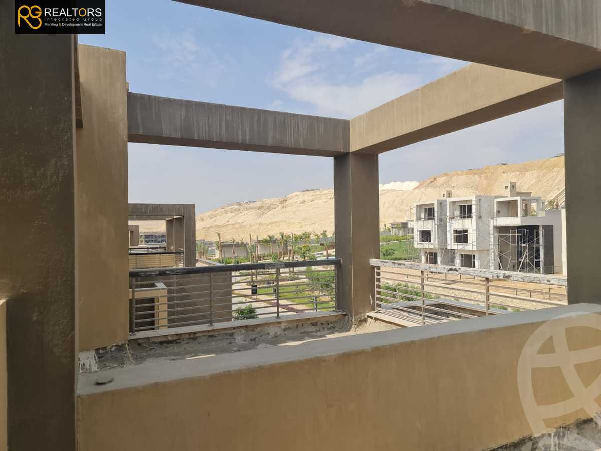 https://aqarmap.com.eg/en/listing/4354565-for-sale-goldcliff-new-giza