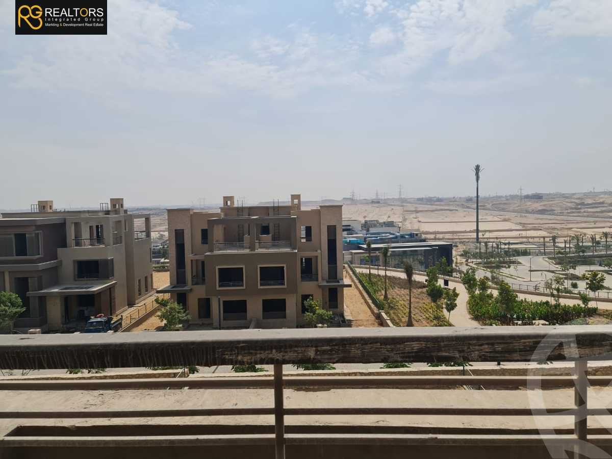 https://aqarmap.com.eg/en/listing/4354565-for-sale-goldcliff-new-giza