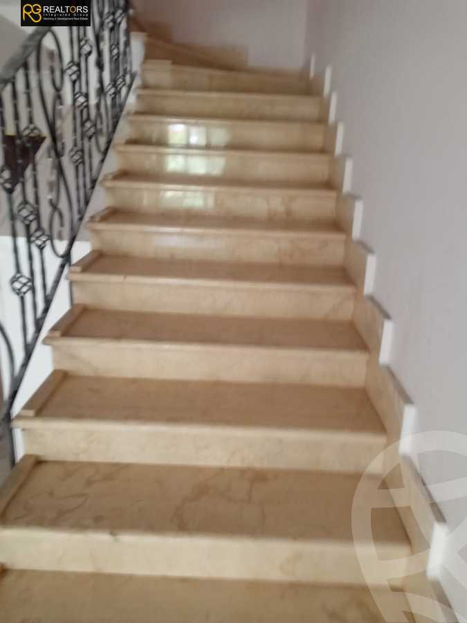 https://aqarmap.com.eg/ar/listing/4356714-for-sale-cairo-6th-of-october-compound-woodville
