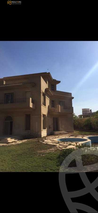 https://aqarmap.com.eg/ar/listing/4369566-for-sale-cairo-6th-of-october-compound-royal-hills