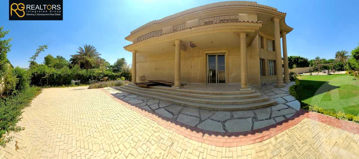 https://aqarmap.com.eg/ar/listing/4369566-for-sale-cairo-6th-of-october-compound-royal-hills